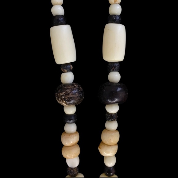 Vintage Natural Stone Wood Beads Pendant with Sun Necklace - Picture 7 of 8